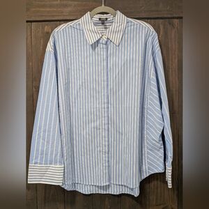 NWT Express Boyfriend Portfolio Blue & White Striped Button Down Shirt Size M